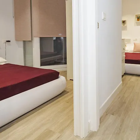 Cubo's Front Line Beach Apartment